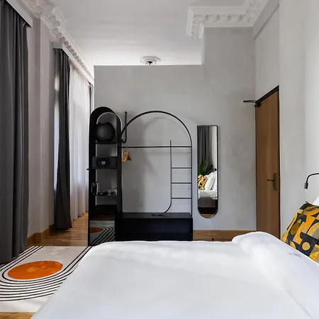 Il Conformista Casa Storica *
