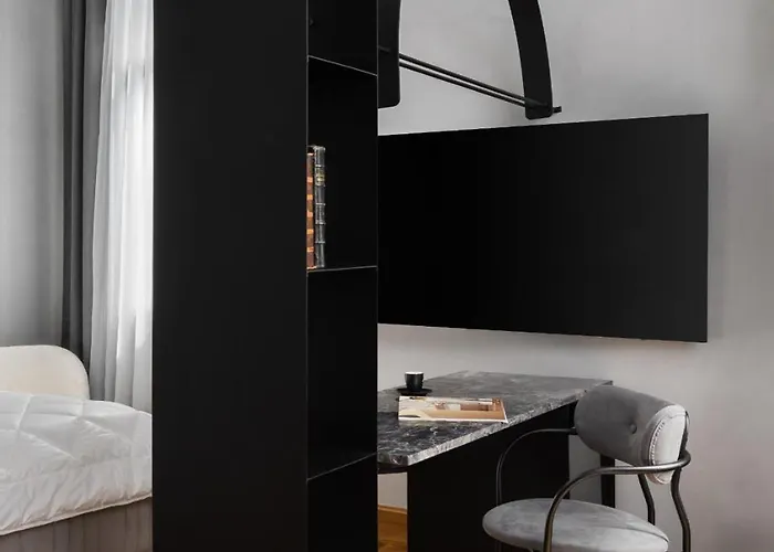 Il Conformista Casa Storica *